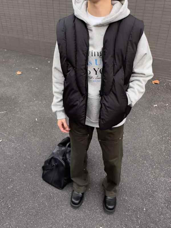 より良い 成人男性用 秋冬 街着 普段使い走り Vのど首 ジップアップ 無地 ポリエステル 中綿 朦々たる 赤銅色 黒いこと3