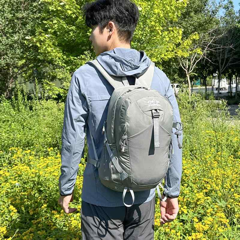 背嚢 山登り用背嚢 軽さ 雨合羽 大電気容量 20L-35L アウトドア 運動競技 うしろ側風呂敷き包み 紫 黒 薄墨色 青色 黄味がかった ナイロン オックスフォード