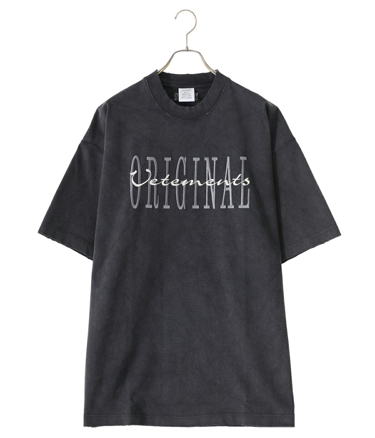 【VETEMENTS】 リビングレジェンド オーバーサイズTシャツ Black VETEMENTSのブラック Living Legend オーバーサイズ Tシャツが
