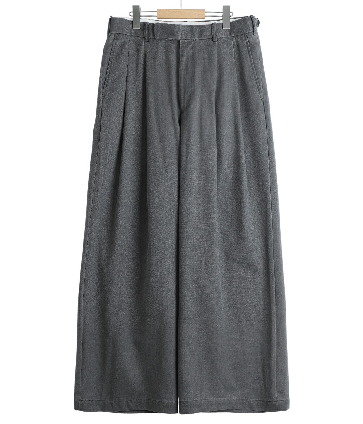 楽天市場】[送料無料]MARKAWARE : TRIPLE PLEATED WIDE TROUSERS