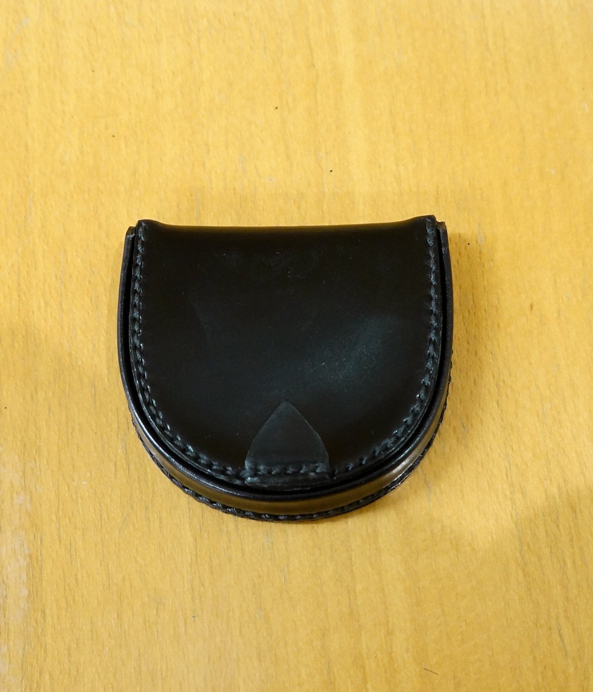 [予約商品 2026年8月～9月お届け予定]GLENROYAL : HORSESHOE SHAPE PURSE(CORDOVAN) : J2-0057[MUS]｜ＡＲＫｎｅｔｓ