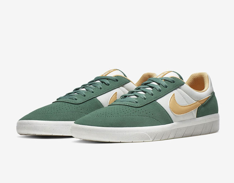 nike sb team classic