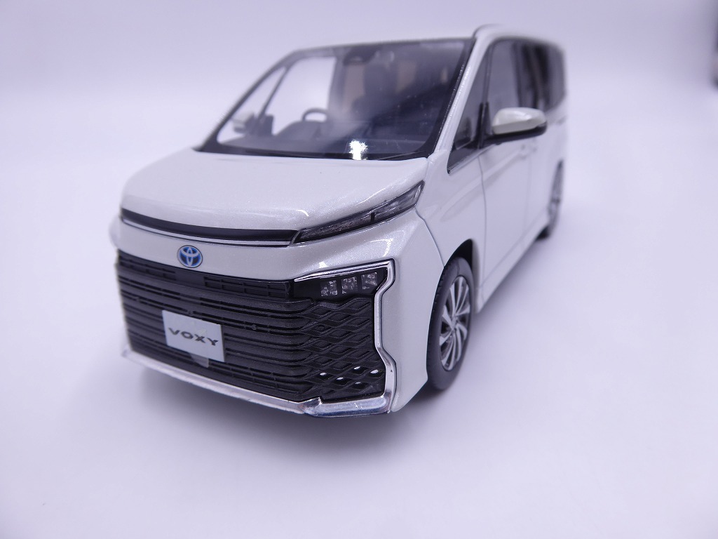 楽天市場】【中古品】トヨタ VOXY ヴォクシー1/30 カラー
