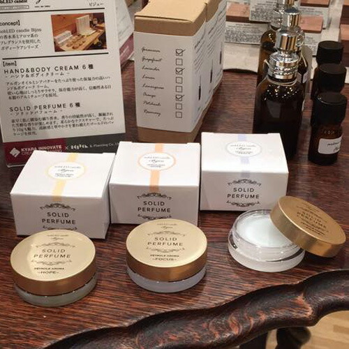 楽天市場 Nobled Candle Bijou ソリッドパフューム ブラウンダイアモンド Brown Diamond Solid Perfume ノーブレッド キャンドル ビジュー オードパルファム Eau De Parfum 練り香水 ワックス Aroma Regalo アロマレガーロ