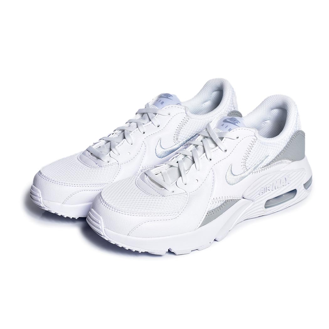 履きやすい、疲れない！大人女子に似合うシンプルなスニーカーを教えて下さい