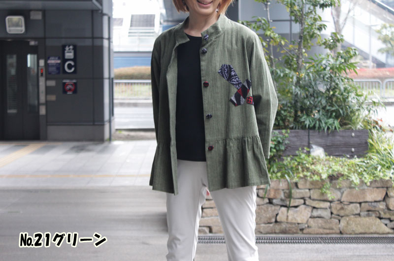 051203 Cherry Pollen《日本製》安曇野 大きい 婦人服 F(11号～13号相当)ゆったり 刺し子点々柄 久留米絣パッチワーク 和柄 切り替え ジャケット 前開きチュニック 40代 50代 60代 70代 80代 動画有