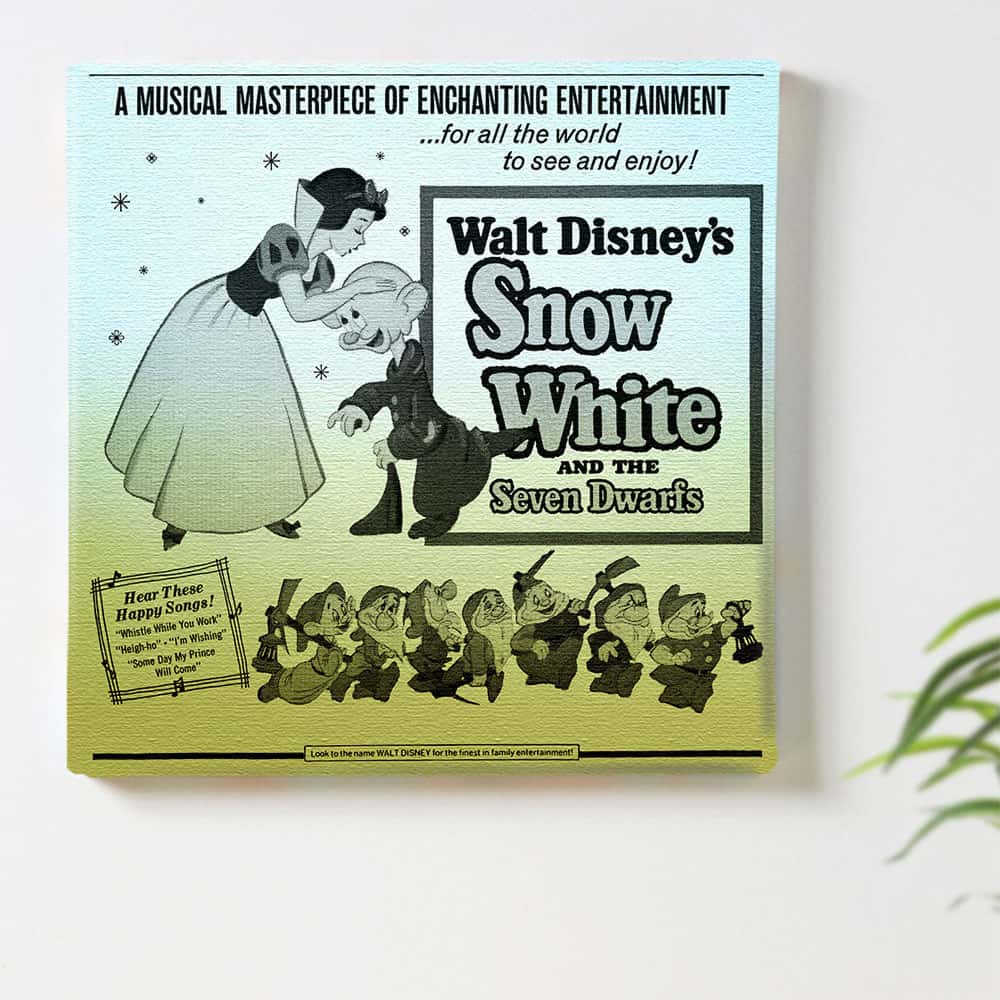 楽天市場 ディズニー公式 プリンセス 白雪姫のインテリア用アートパネル ファブリック パネル ポスター ボード 壁掛け アート 絵 おしゃれ インテリア 玄関 30cm 30cm Mサイズ 返品保証 インテリア アートパネル Artdeli