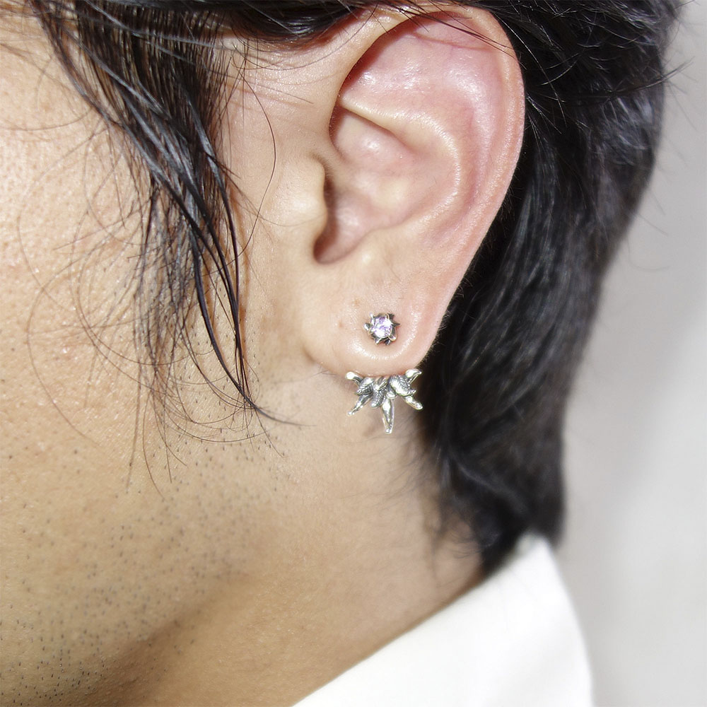 Artemis Clic Is For New Work Artemis Clic Is For New Work Uriel Ear Jacket Pierced Earrings One