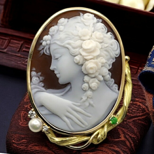 カメオ　ルース　343 女性【右下】306【真ん中】ストーンカメオ　2点セット De Ville Trésor 36 mm, セドナゴールド レザーストラップ