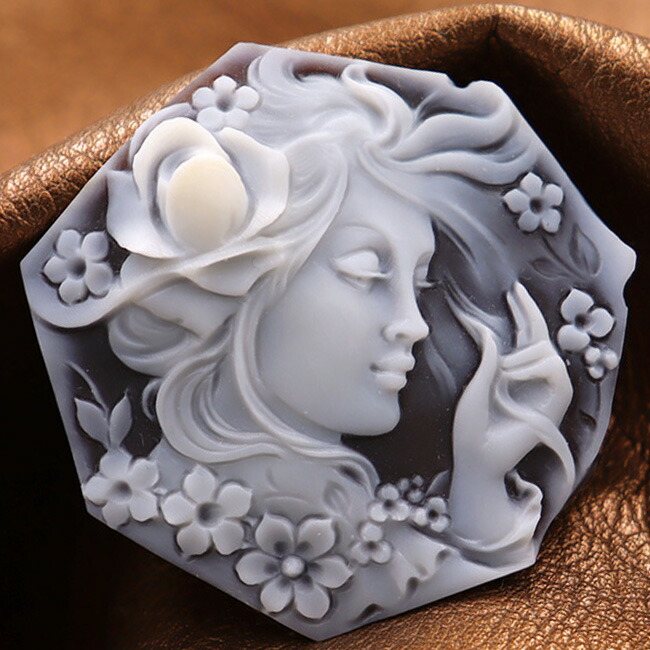 楽天市場】カメオ 女性人物像 繊細＆立体的な彫刻 イタリアの