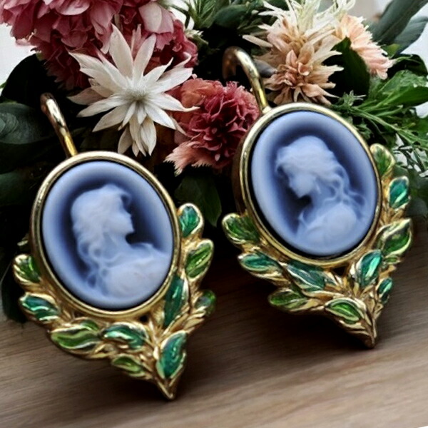 楽天市場】カメオピアス メノウカメオ 18金ゴールド枠付き カメオの