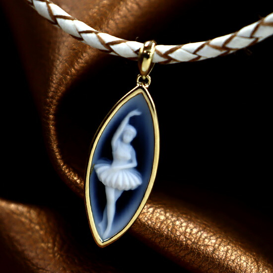 カメオネックレス バレリーナ 18金ゴールド枠 美しい女性人物像 メノウカメオ BIGBANG G-DRAGON メンズ＆レディス ストンカメオ ペンダント ドイツ製 カメオ アクセサリー 高級 ギフト お誕生日 プレゼント レザーネックレス/品質保証書/カメオデザイン手提袋付 送料無料