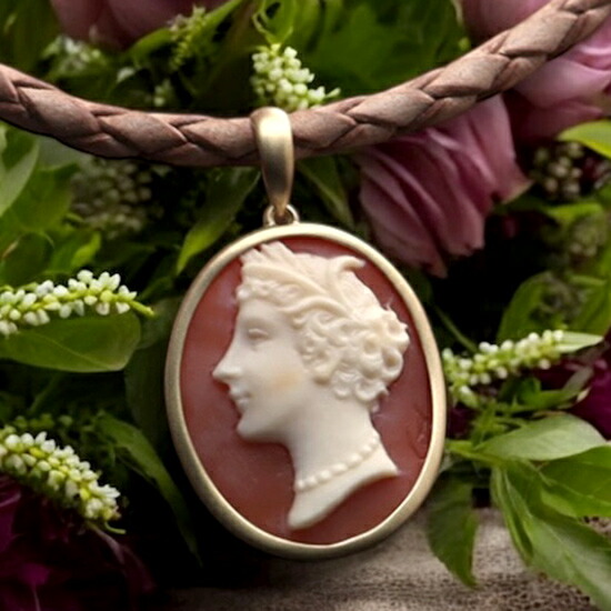 楽天市場】カメオブレスレット 小さなシェルカメオ9作品使用 女性人物
