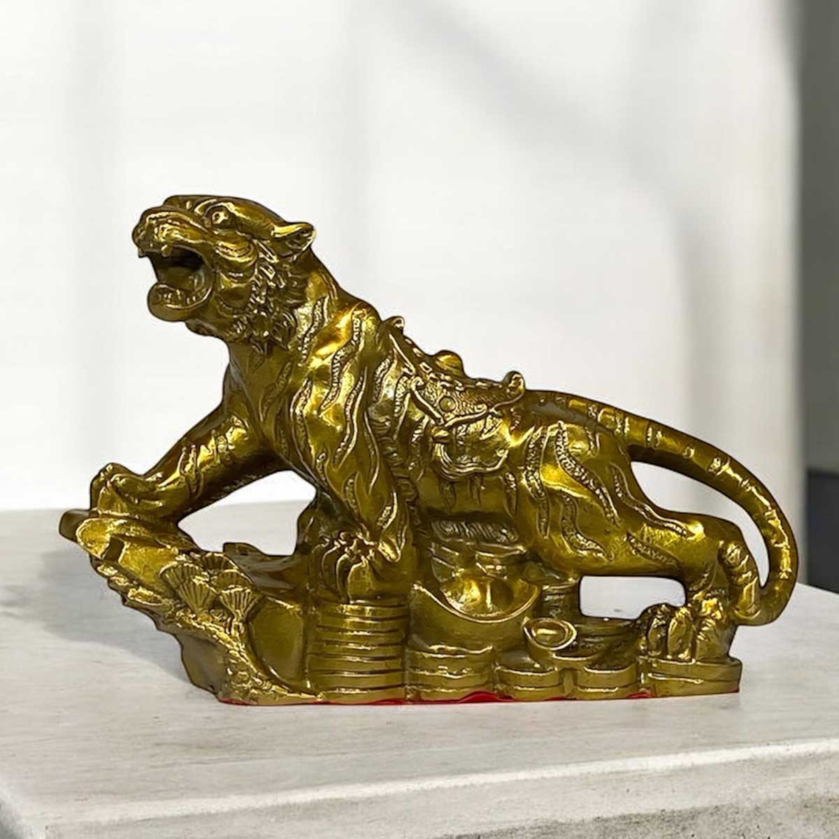 楽天市場】虎の置物 銅製魔除けの上山虎（虎嘯山河） : 中国貿易CTC