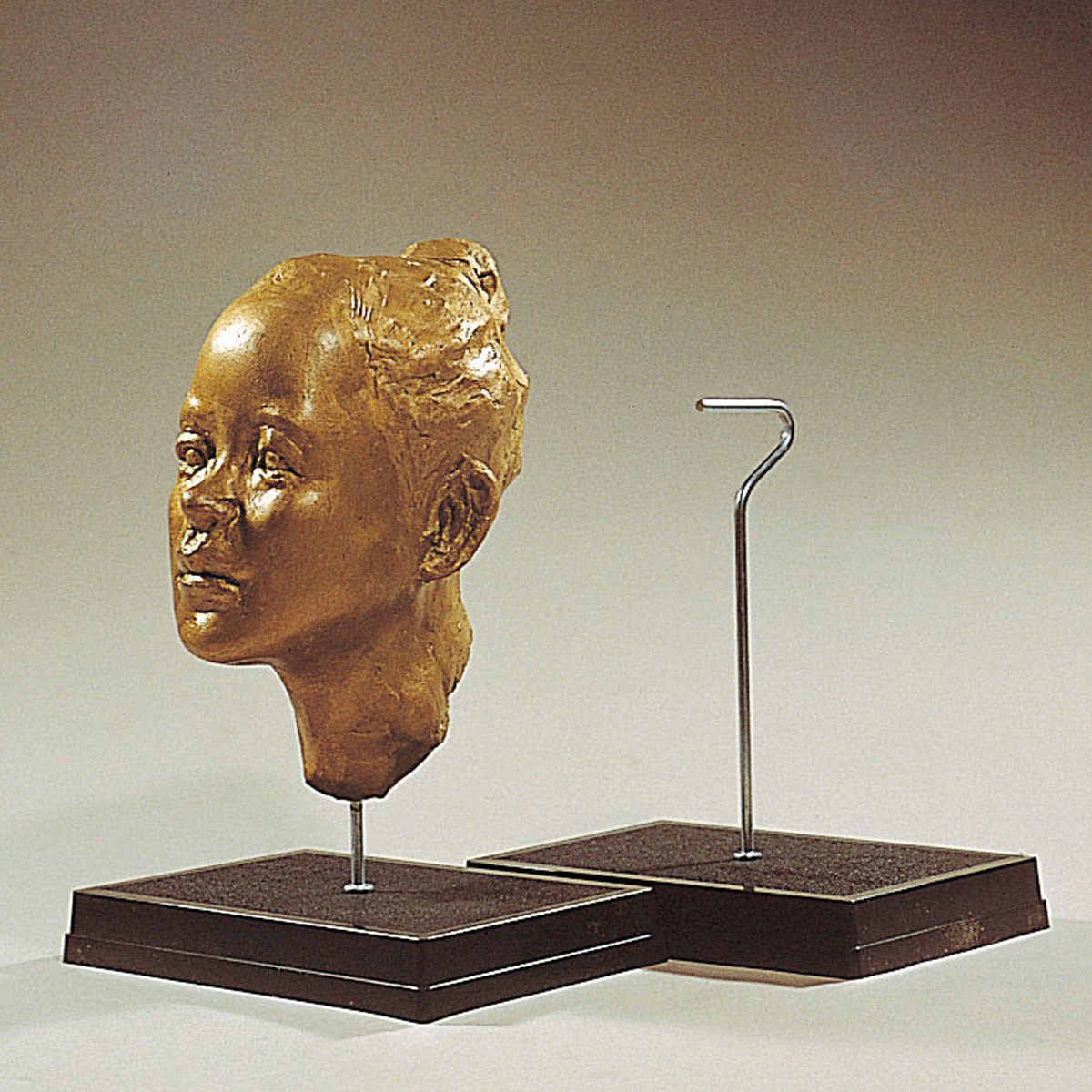 彫塑回転盤　彫塑　彫刻　全身用 Amazon | 陶芸用品 陶芸道具 彫塑台 制作台 回転彫塑台 彫刻 美術