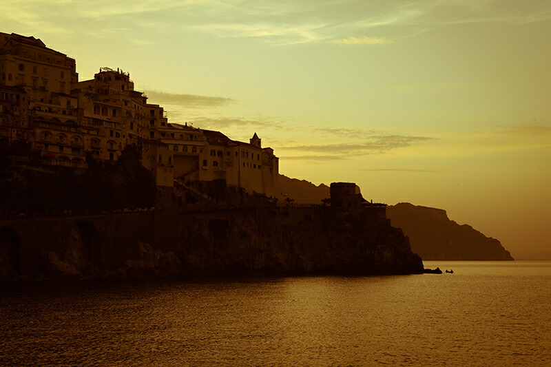 アートパネル ボード Artmart アートマート 写真 アルミフレーム おしゃれ 綺麗 コーディネート 壁紙 額縁 ウォールステッカー フォト 小物 部屋 オフィス ホテル 旅館 病院 ホールのイメージアップ モノトーン 花 海 モノクロ 北欧 風景 イタリア Dsc 0340 正規通販