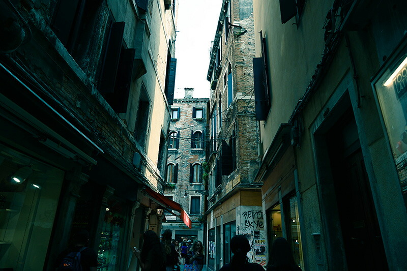 日本製 アートパネル ボード Artmart アートマート 写真 アルミフレーム おしゃれ 綺麗 コーディネート 壁紙 額縁 ウォールステッカー フォト 小物 部屋 オフィス ホテル 旅館 病院 ホールのイメージアップ モノトーン 花 海 モノクロ 北欧 風景 イタリア Dsc 1542