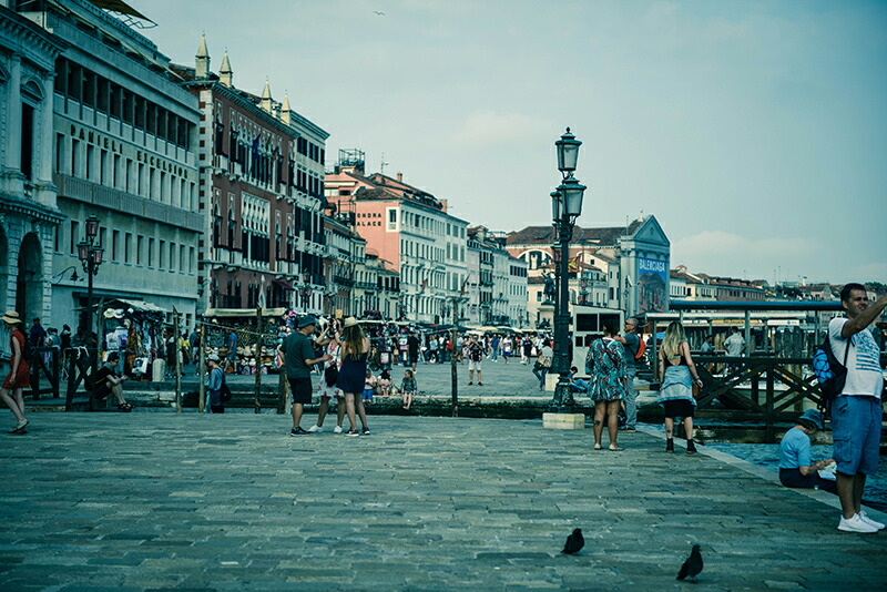 日本製 アートパネル ボード Artmart アートマート 写真 アルミフレーム おしゃれ 綺麗 コーディネート 壁紙 額縁 ウォールステッカー フォト 小物 部屋 オフィス ホテル 旅館 病院 ホールのイメージアップ モノトーン 花 海 モノクロ 北欧 風景 イタリア Dsc 5937