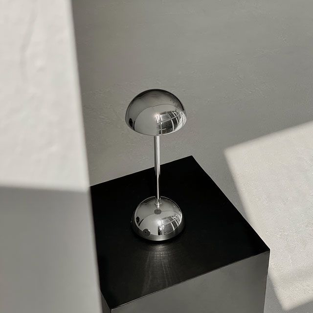 楽天市場】USB semicircle ホワイトシェード テーブルランプ 【ART OF