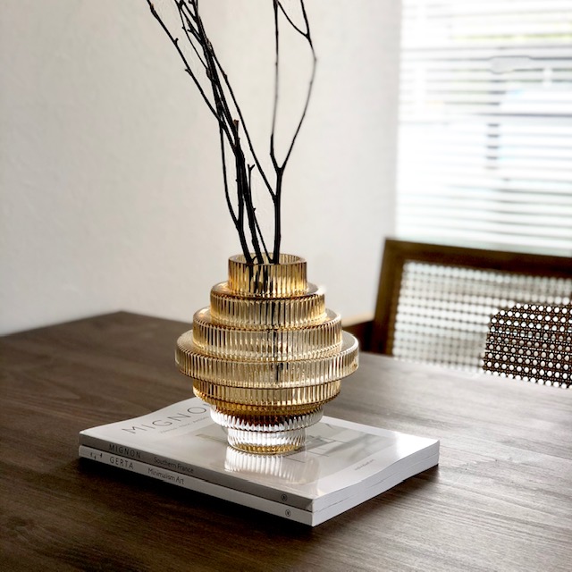 楽天市場 Gradually ガラス フラワーベース アンバー グリーン 花瓶 Art Of Black Art Of Black