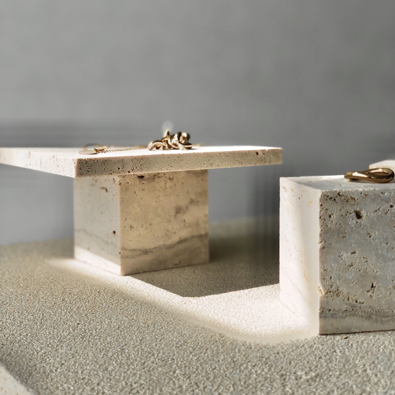 天然大理石 トラバーチン スクエアブロック 【ART OF BLACK】