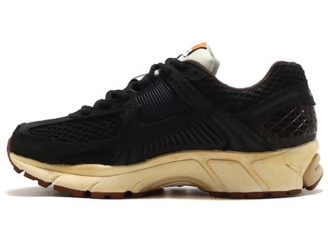 ❤️ ナイキ ズーム ボメロ 5 ウィメンズスニーカー　❤️ NIKE 希少　人気 imgrc0118272947.jpg