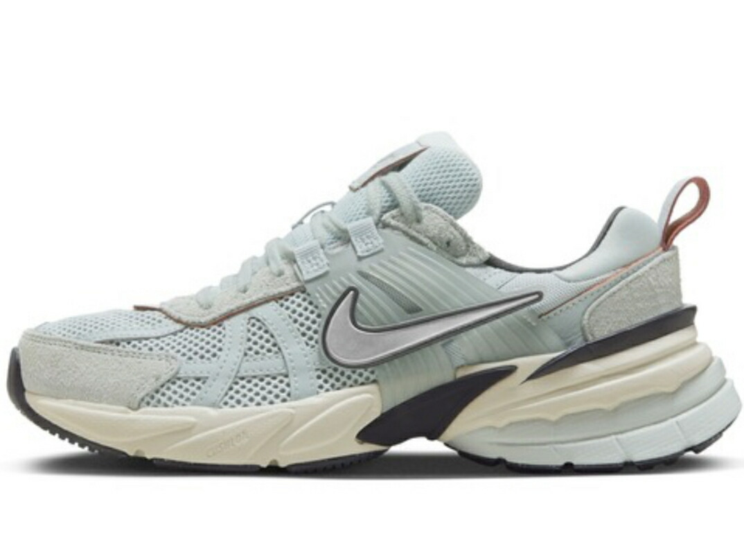 NIKE　ナイキ V2Kラン NIKE/ナイキ ウィメンズ V2K ラン[23.5㎝～24.5㎝展開]｜Daytona Park