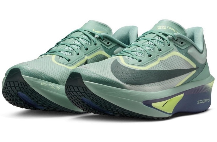 NIKE ZOOM FLY 6 ナイキ 望遠レンズ 飛球 6