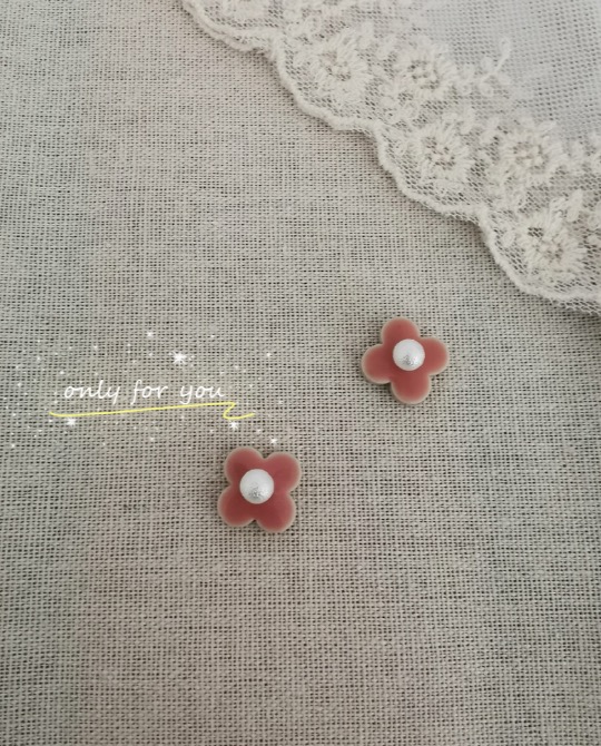 楽天市場 ピアス 美濃焼タイルピアス 陶器 タイル 優しい色 美濃 6種類カラー選択可能 留め具3種類選択可能 留め具追加料金無し Asahi