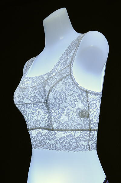 女物　ノーブルＬＩＮＥ　和装ブラジャー　-M・L・LLサイズ-　[ 1202-1043 ]　 クリックポストOK　　着物 きもの 浴衣 ゆかた 振袖 留袖 無地 附下 小紋 訪問着 着付け 補整 胸 下着 レース 女性 レディース 白色 ホワイト 綿 ナイロン ポリウレタン 日本製 ファスナー