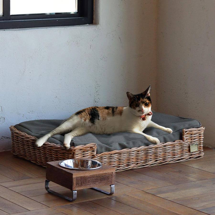 洗えるスクエアラタンキャットベッド（端っこ物付き添い人）（愛玩動物寝台 猫寝台 今めかしいな端っこ物付き添い人ラタンバスケット）