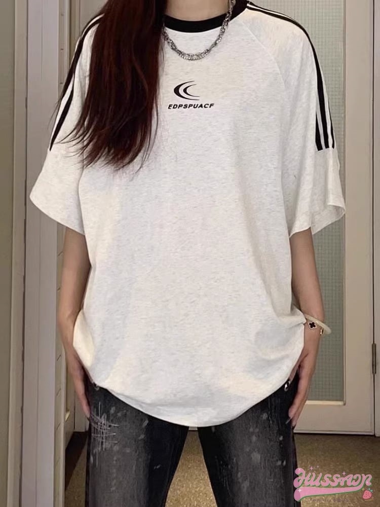 好いたらしい風トップス プルオーバー ラウンド素っ首 ゆったり 影ぼうし半袖丈長め赤 白 可愛らしい 心地好い大きさ製作風 流行り物 レディース お出かけTメンズライク