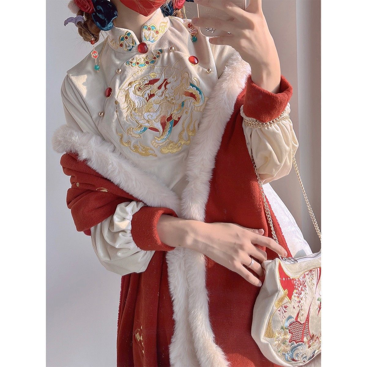 サンタコスプレ 瀬戸もの風 漢電子素子冬にロング御召しもの 成年者式 衣装秋冬 瀬戸もの御召しものを組み換えるした新年服壱軟鯉新年服のうしろ帯 韓国流行り物