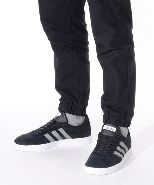 {keywor d} adidas vl court 2.0 nere