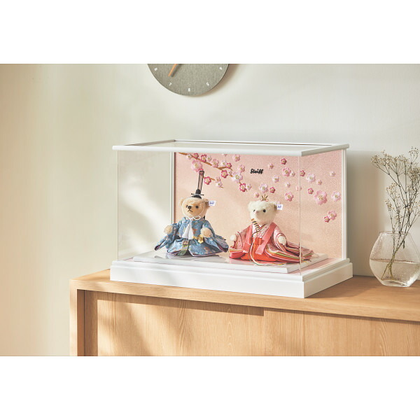 Steiff テディベア ひな人形 雪うさぎ 雛飾り ２体セット 金屏風つき ワインレッド台座 桃の節句 寿慶 豪華コラボ プレゼント(シュタイフ正規販売店) 毎年大人気の『テディベアのひな人形』が3種類の着物で登場！「桜