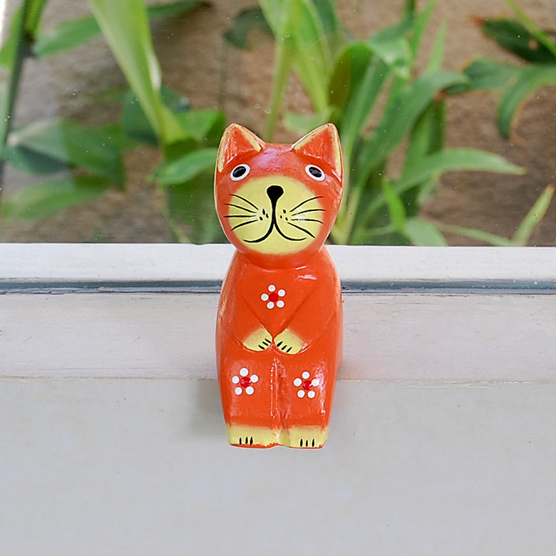 内祝い 椅子で眠る猫 木彫り ハンドメイド 限定価格セール