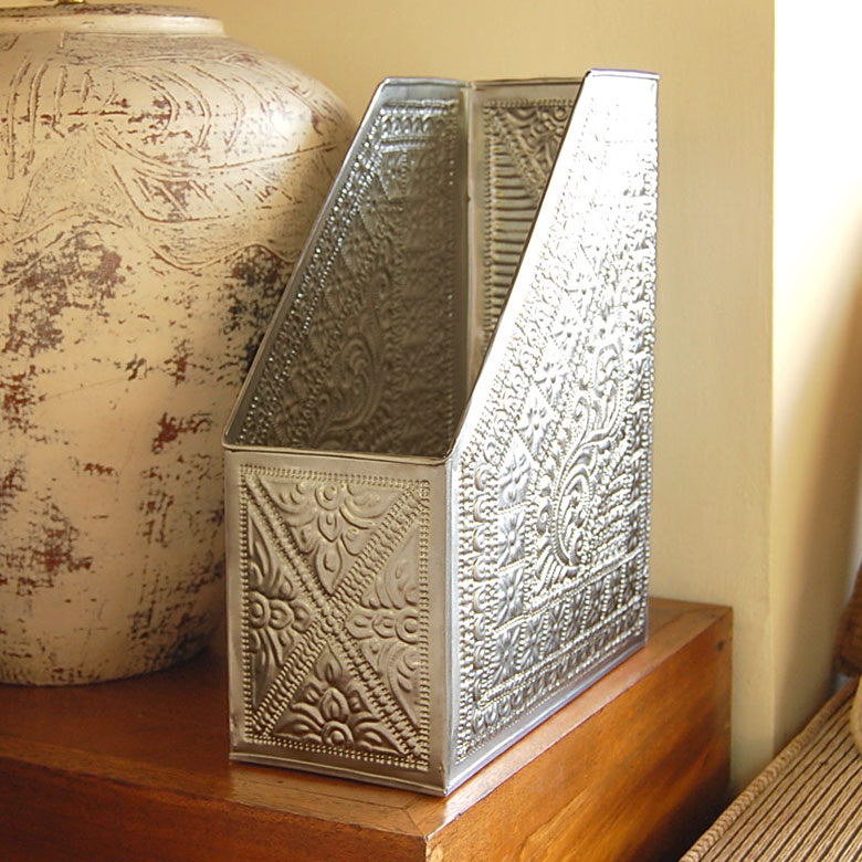 楽天市場 アルミのマガジンスタンド おしゃれ インテリア オシャレ ファイルスタンド ファイルボックス ボックスファイル アジアン雑貨 マガジンラック 収納 マガジンファイル マガジンボックス ブックスタンド ナチュラル 卓上 デスク アジア雑貨 バリ雑貨 105