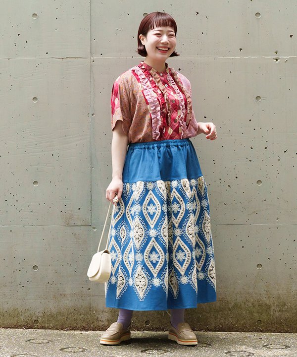 as know as 花と葉っぱのデニムSK レディース 大きいサイズ ボトムス スカート スカート SK デニム 穴あき 刺繍 2点セット ペチスカート付き ポケット付き カットワーク オオラカ