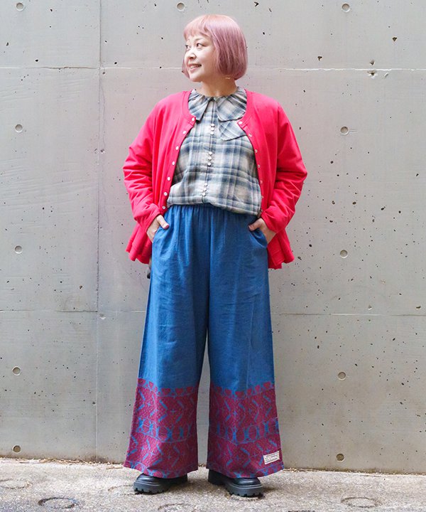 as know as 繊細なモチーフデニムＰＴ レディース 大きいサイズ ボトムス パンツ デニムパンツ ストレートパンツ ウエストゴム ポケット 刺繍 インド デニム オオラカ