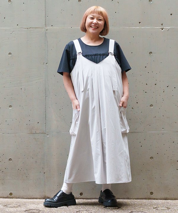 as know as シャカのびＪＳＫ レディース 大きいサイズ ワンピース キャミワンピース 伸びる 伸縮 ポケット ジャンスカ カーゴ ギャザー 前後着用可能 シャカシャカ ワンピ フレア テープ ラインテープ オオラカ
