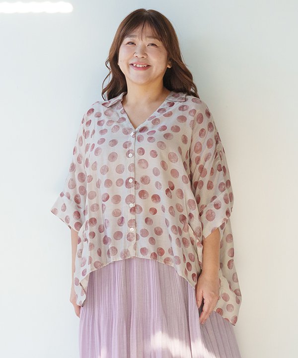 as know as じわるドットワイドＳＨ レディース 大きいサイズ トップス シャツ ＳＨ 羽織 スキッパー 衿付き 釦開き 四角 ワイド ゆったり シアー ドット プリント ポケット オオラカ