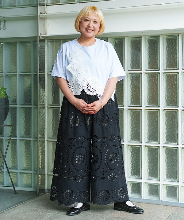 as know as レース的刺繍とストラＰＴ レディース 大きいサイズ ボトムス パンツ ワイドパンツ パンツ ２点セット スカラップレース 花刺繍 ストライプ オオラカ｜AS KNOW AS　店