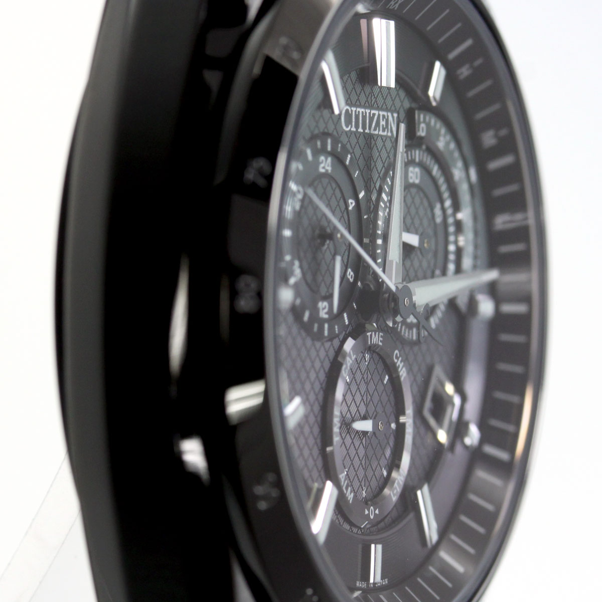 attesa watch