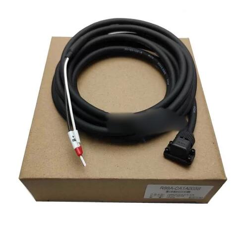 【新品★貨物輸送無料】OMORON オムロン R88A-CA1A003B 原動機動力有線テレビ 3m 【６ヶ月引き請ける】