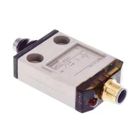 新品【 ★貨物輸送無料 】OMRON オムロン D4CC-4031 用リミットスイッチ【６ヶ月引き請ける】
