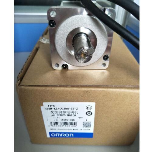 【新品★貨物輸送無料】OMRON オムロン R88M-KE40030H-S2-Z 用 サーボ原動機【６ヶ月引きうける】