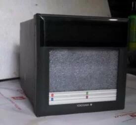 【新品★貨物輸送無料】Yokogawa UR10000 Recorder Model 436104 【６ヶ月引きうける】