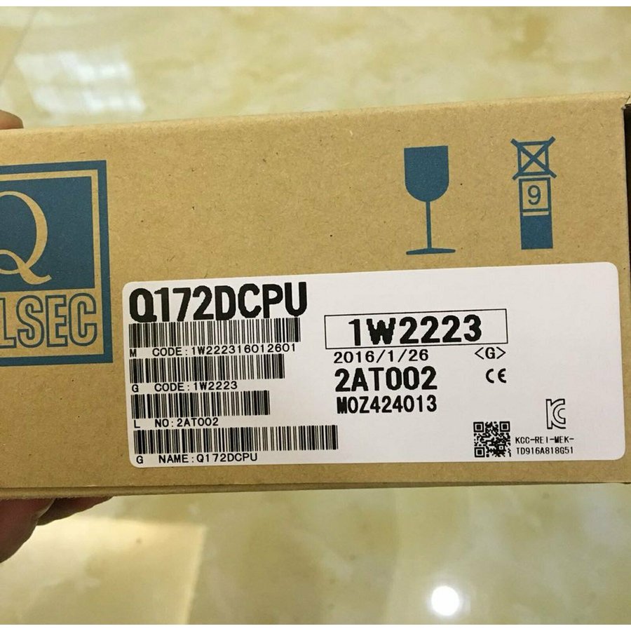 【 新品★貨物輸送無料 】三菱 ジーメンスション制御装置 Q172DCPU【６ヶ月引きうける】