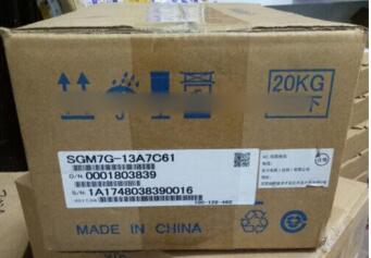 【新品 ★貨物輸送無料 】YASKAWA / 安川電機 サーボ原動機 SGM7G-13A7C61【６ヶ月引きうける】