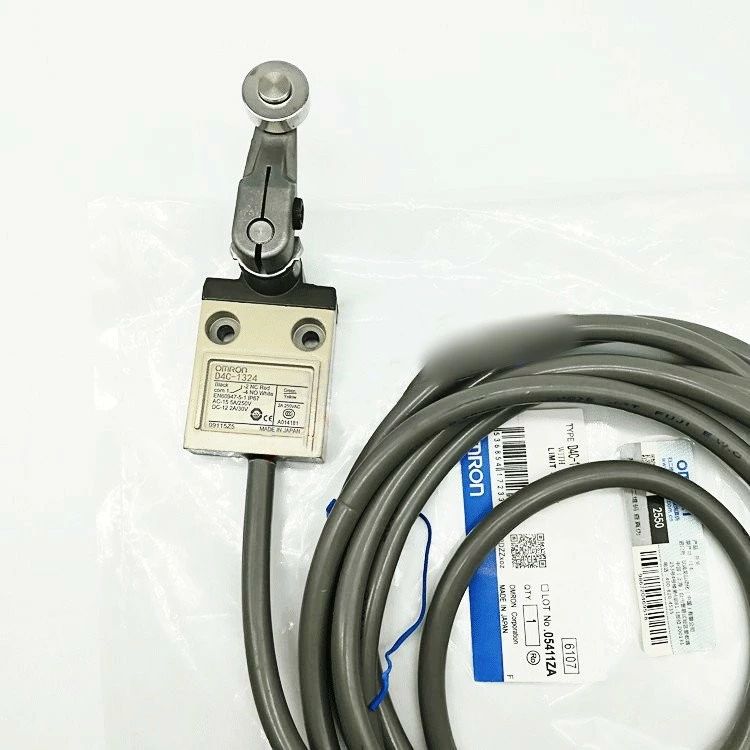 新品【 ★貨物輸送無料 】10個入り口・入口書き割り OMRON オムロン D4C-1324 用リミットスイッチ【６ヶ月引き請ける】